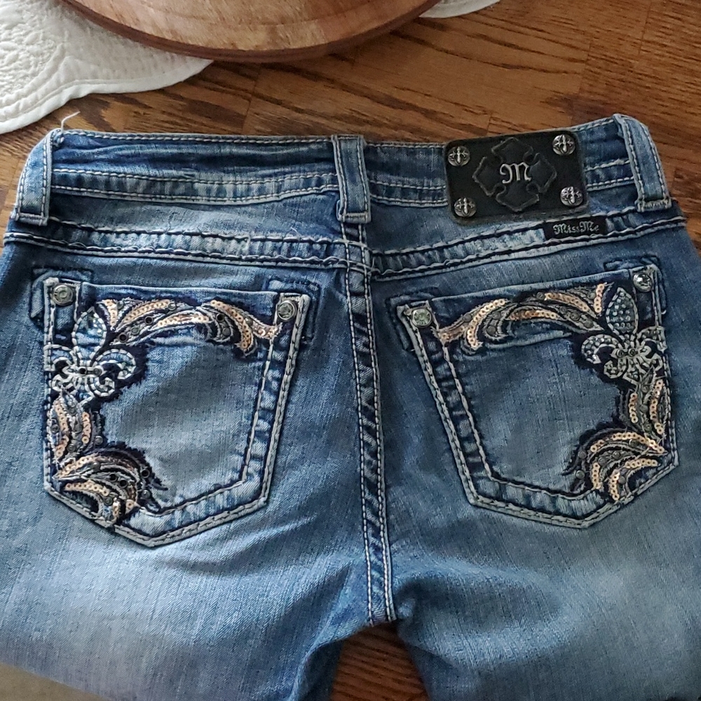 Miss Me Jean's Style#JP585382 Size 27